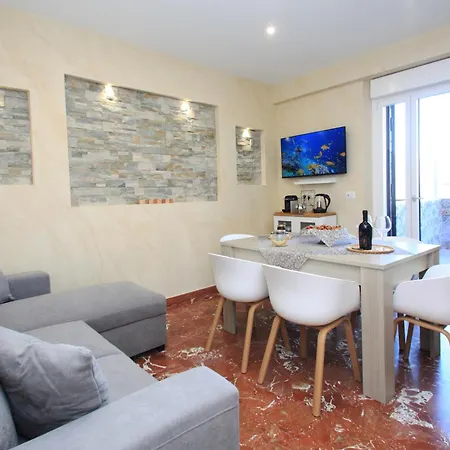 Luxury House Il Tramonto - Daniele Anzio